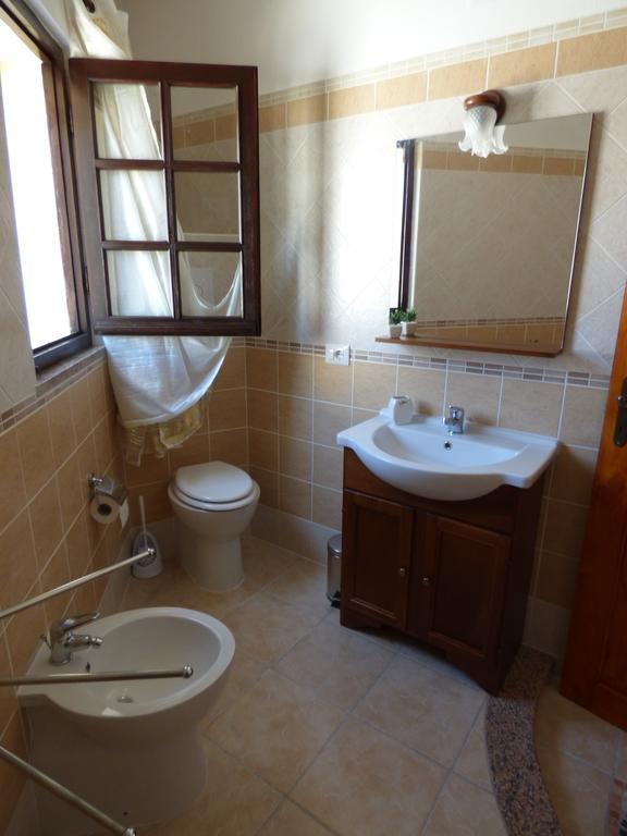 B&B Baia Turchese Porto Ottiolu Habitación foto