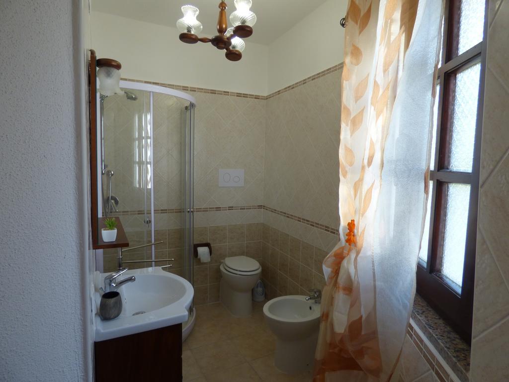 B&B Baia Turchese Porto Ottiolu Habitación foto